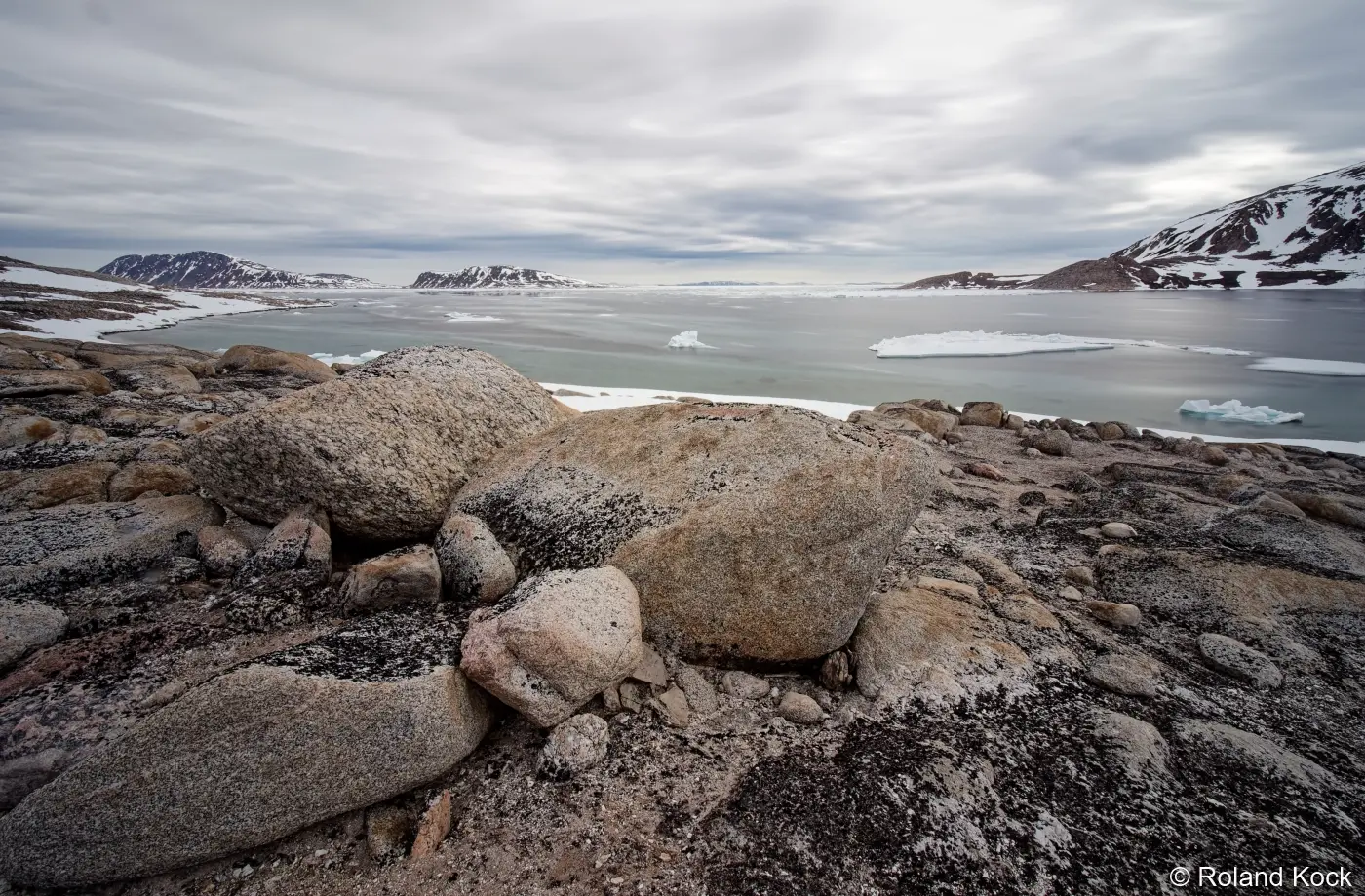 Graffiti Beach auf der Insel Chermsideøya / Spitzbergen Foto: Roland Kock