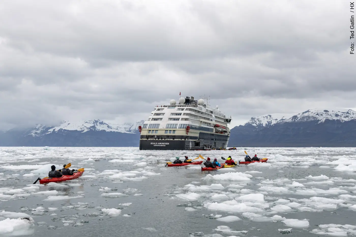 Alaska Kreuzfahrt mit der MS Roald Amundsen von HX Hurtigruten Expeditions in der Ice Bay